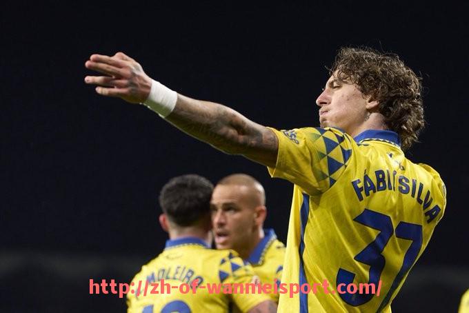 完美体育app-世俱杯传球次数与成功率分析：控球与组织效率全记录