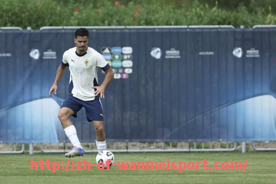 完美体育app-世俱杯完整比赛录像资源推荐与观看指引